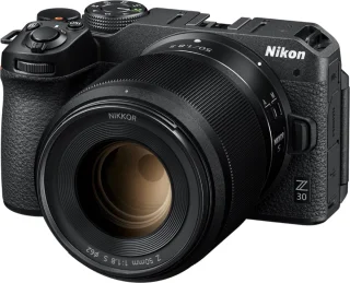 Nikon Z30 systeemcamera met NIKKOR Z 18-140mm lens