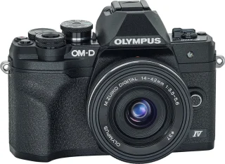 Olympus OM-D E-M10 Mark IV + 14-42mm lens zwart