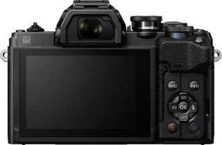 Olympus OM-D E-M10 Mark IV + 14-42mm lens zwart
