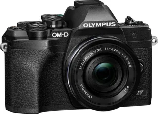 Olympus OM-D E-M10 Mark IV + 14-42mm lens zwart