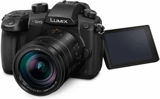 Panasonic DMC GH5 Body + 12-60mm Zwart