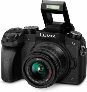 Panasonic Lumix DMC-G7 + 14-42mm Lens Zwart