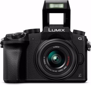 Panasonic Lumix DMC-G7 + 14-42mm Lens Zwart