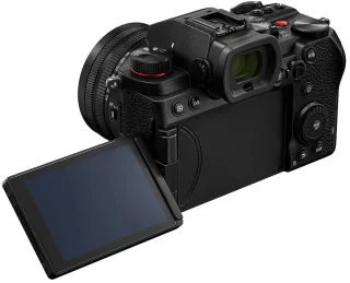 Panasonic LUMIX S5D + S 18-40mm lens Black