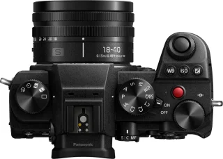 Panasonic LUMIX S5D + S 18-40mm lens Black