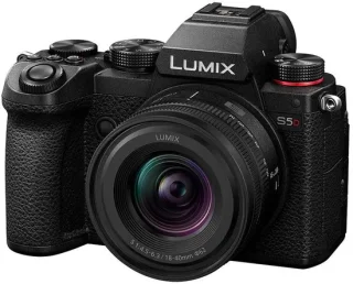 Panasonic LUMIX S5D + S 18-40mm lens Black