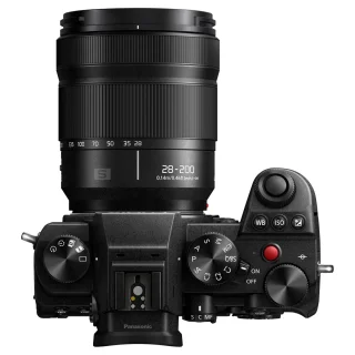 Panasonic LUMIX S5D + S 28-200mm f/4-7.1 Black