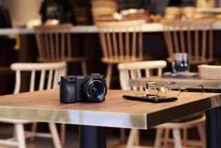 Sony A6400 + E PZ 16-50mm Lens