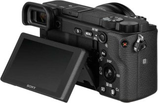 Sony A6400 + E PZ 16-50mm Lens