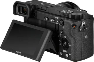 Sony A6400 + E PZ 16-50mm Lens