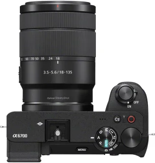 Sony A6700 + 18-135mm E-mount lens zwart