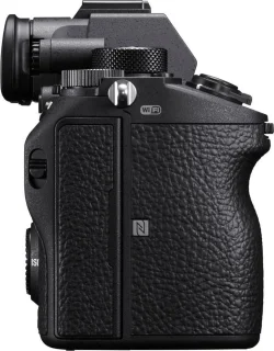 Sony A7R III Body