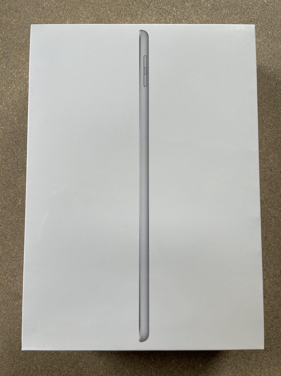 De Apple iPad 2017 9.7" WiFi + Cellular 128GB Zilver in één oogopslag