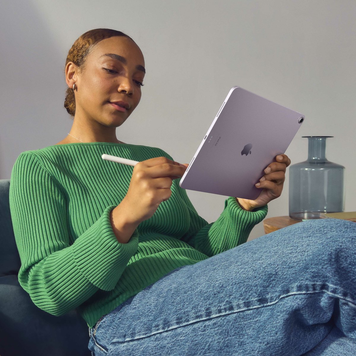 Wat vinden we goed aan de Apple iPad Air 6 11 inch 256GB WiFi Beige