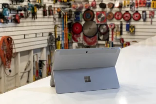Microsoft Surface Go 2 Tablet Core m3 4GB 64GB Win 10 Pro