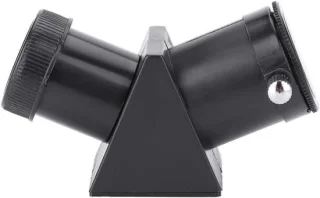 Refractor telescoop met prisma-oculair en diagonale spiegel