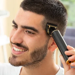 InnovaGoods Hipster Barber scheervorm en oplaadbare tondeuse set