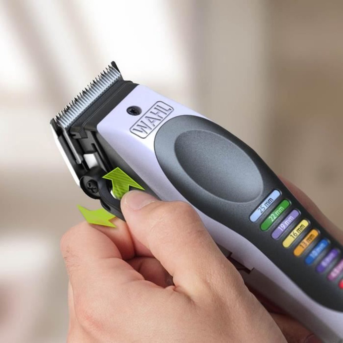 Wat vinden we goed aan de Wahl 3028048 Scheer- en Trimmer Lithium-Ion Zwart/Wit